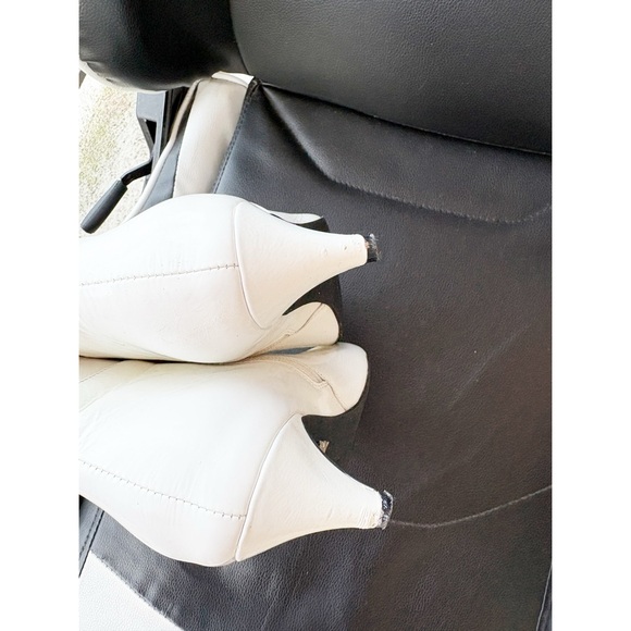 Jeffrey Campbell White Muse‎ Patent Leather Ankle Booties - Picture 5 of 9